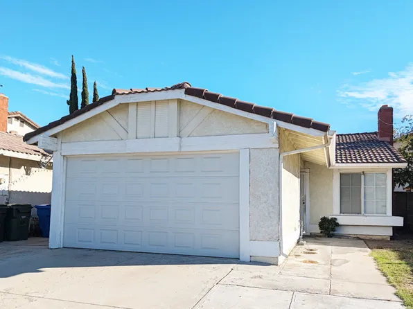 687 W Mariposa Dr, Rialto, CA 92376
