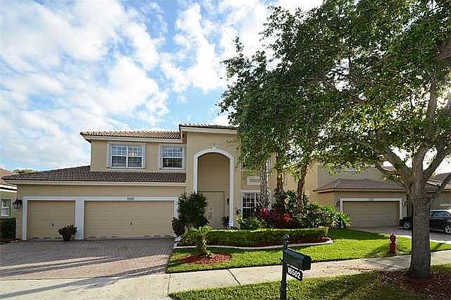1st image of 16502 Diamond Pl