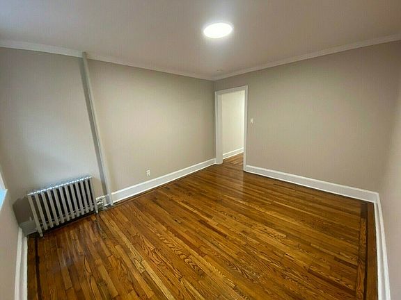 4th image of 118 Saint Marks Pl #E2
