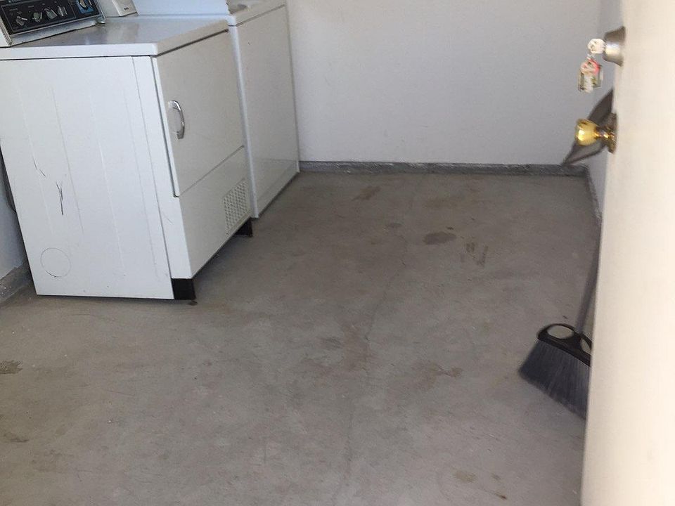 2nd image of 1369 Monserate Ave
