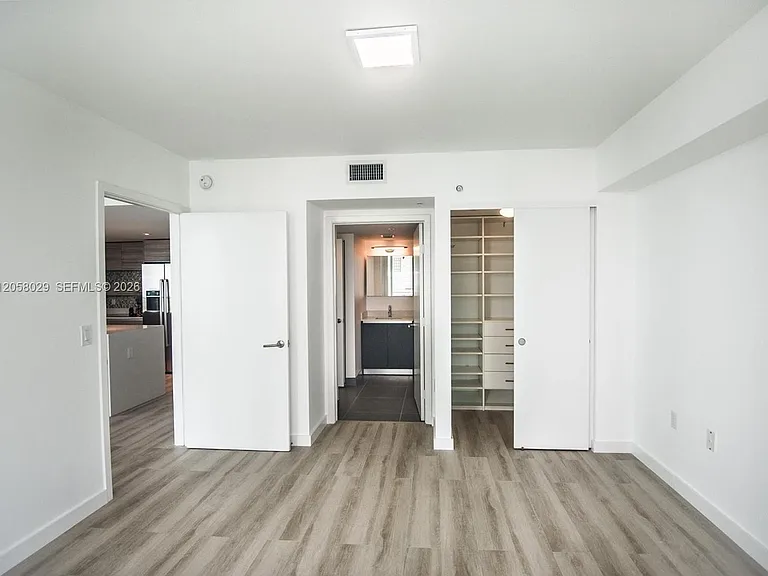 6620 Indian Creek Dr #301 — Photo 10