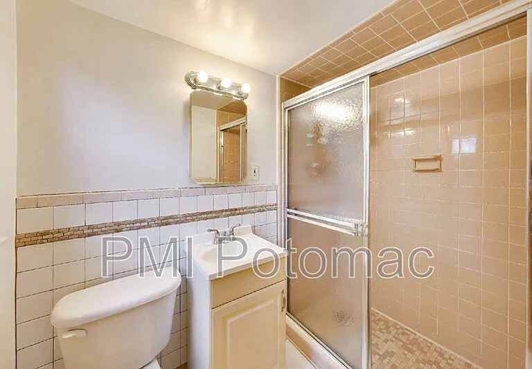 3510 Marlbrough Way — Photo 30