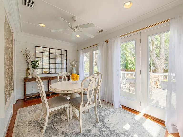 3221 Sunset Dr — Photo 29