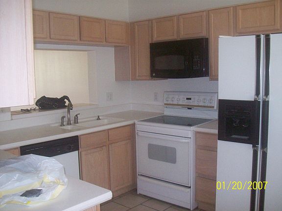 3rd image of 6029 Lake Pointe Dr APT 203