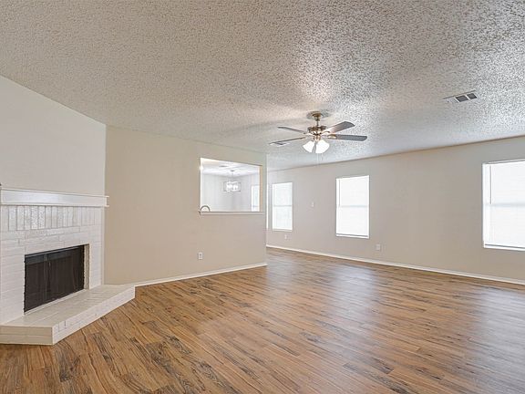 5th image of 520 Brasenose St