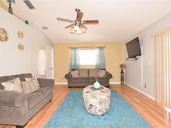 4th image of 2949 Cottageville St