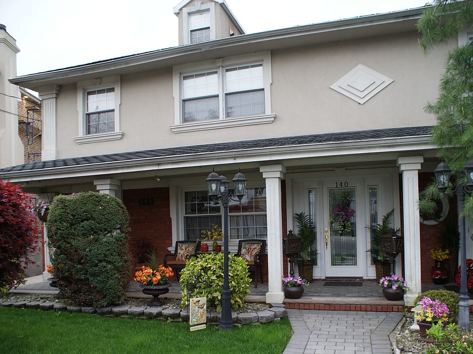 1st image of 140 Overlook Ave