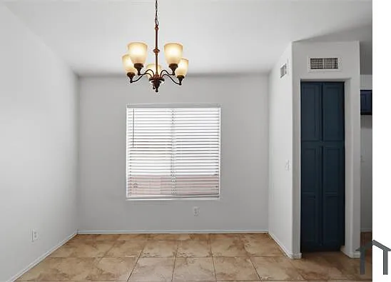 948 E Laredo St — Photo 12