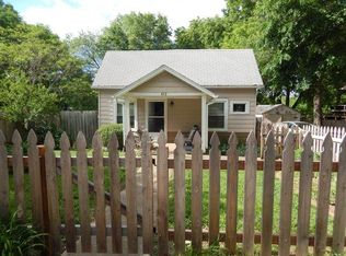 412 E McCarty St, Edgerton, KS 66021