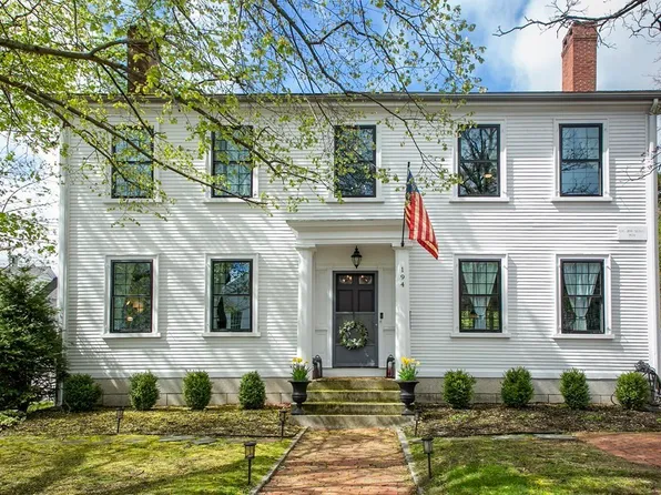 194 Main St, Kingston, MA 02364