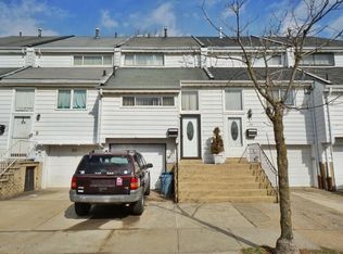 27 Forest Grn, Staten Island, NY 10312