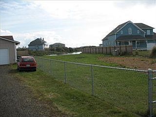 5th image of 185 Sea Breeze Loop SE