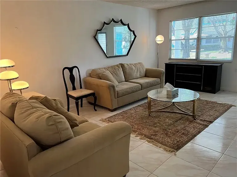 321 Newport Ct #V-unit 321 — Photo 39