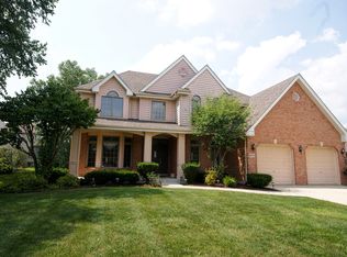 8924 Kilkenny Dr, Darien, IL 60561