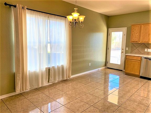 5th image of 3607 Sandy Koufax Ln