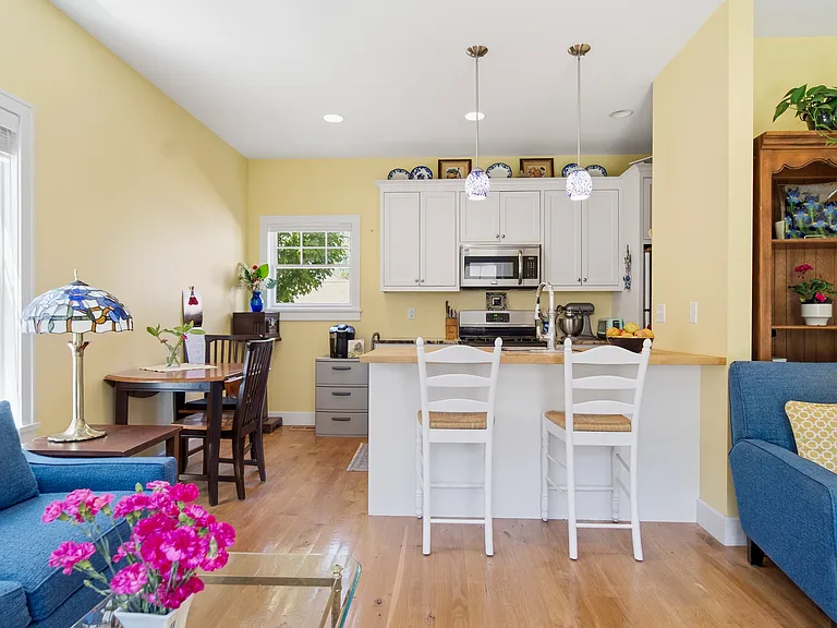 4524 Ewing Ave S — Photo 23