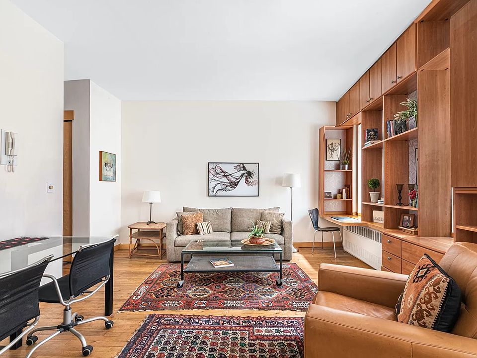 1st image of 99 Bank St APT 3E