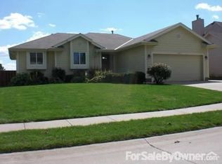 13517 Sahler St, Omaha, NE 68164