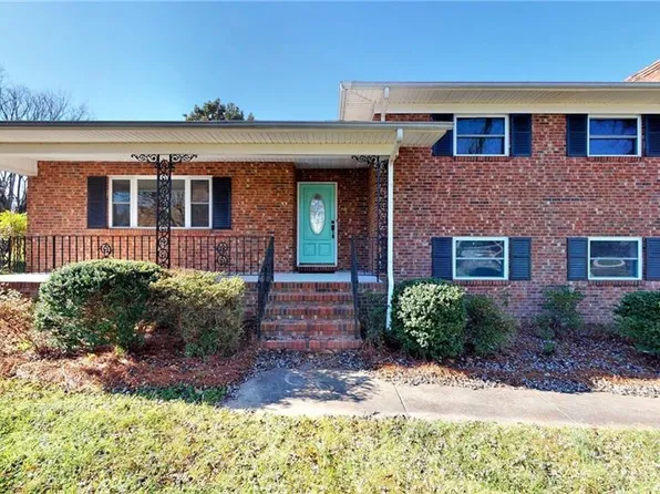 616 Lakeview Dr, Thomasville, NC 27360