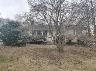 2 Bishop Hill Rd, East Hampton, CT 06424