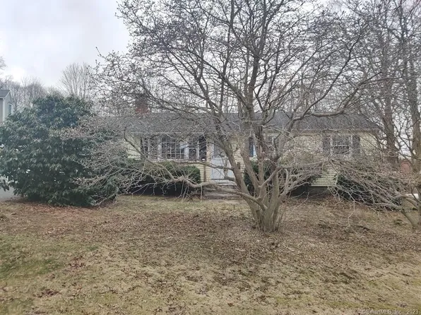 2 Bishop Hill Road, East Hampton, CT 06424