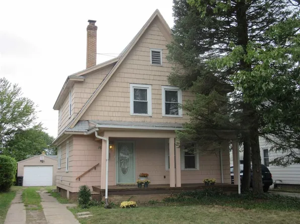 1629 Pulaski St, South Bend, IN 46613