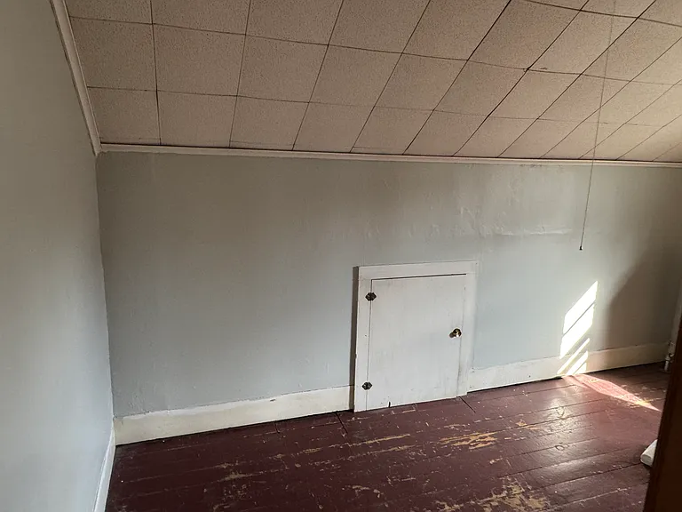 465 Hills St — Photo 53