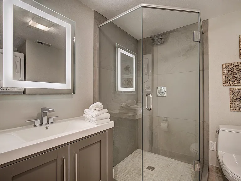 418 Bayview Dr #E — Photo 16