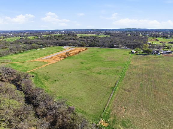 5th image of 3120 Holbrook Rd