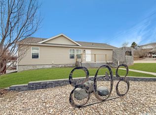 808 Chaplin Street, Swift Current, SK S9H 1J5