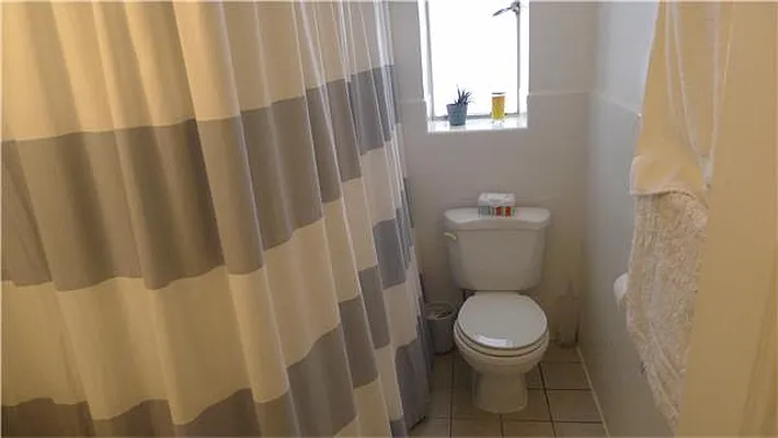 Rented by Domus Realty | media 19