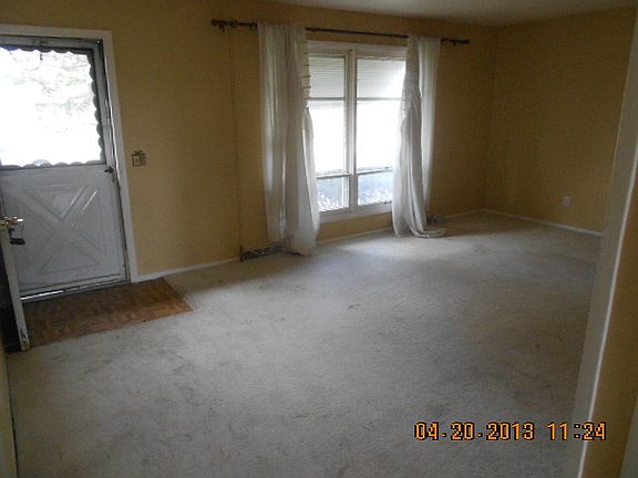 3rd image of 13601 Ivy St
