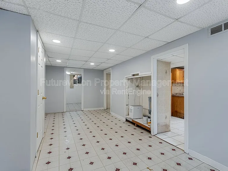 1703 Glenwood Ave — Photo 9
