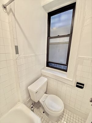 4th image of 245 E 94th St #A