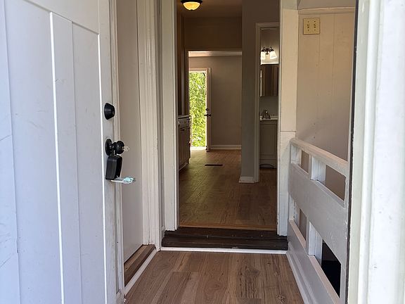 4th image of 6703 Glades Ave