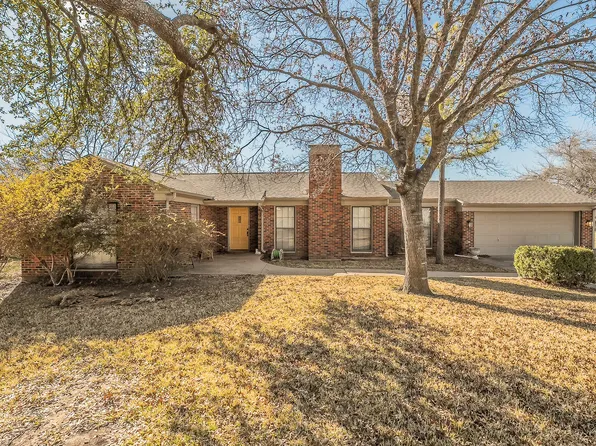 202 S Tower St, Weatherford, TX 76086