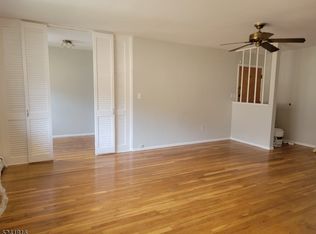 401 Route 22 W #31F, Plainfield, NJ 07060