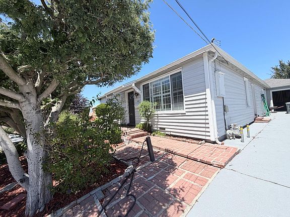 2nd image of 140 De Soto Way