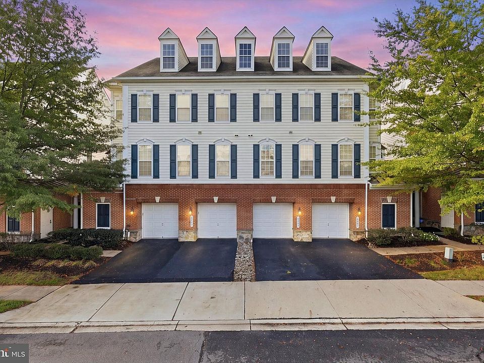 1st image of 6803 Hampton Bay Ln