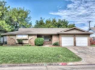 412 Rosewood Dr, Norman, OK 73069