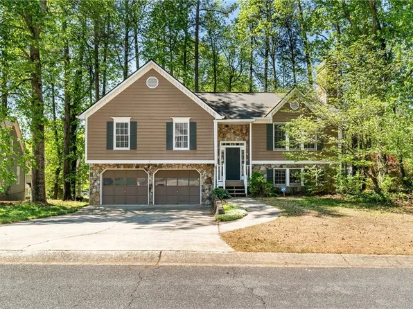 3311 Hillside Dr, Powder Springs, GA 30127