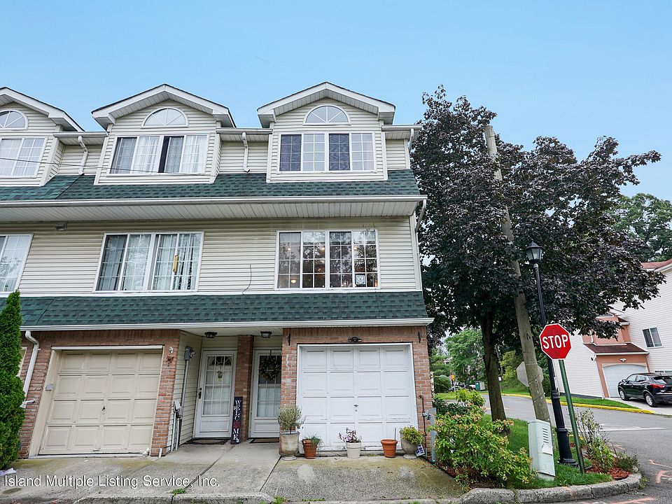 1st image of 15 Woodcutters Ln