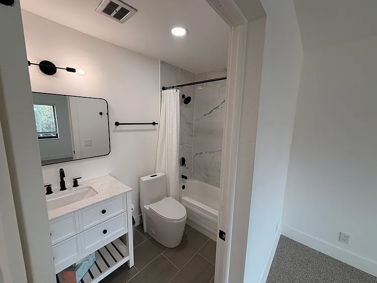 604 NE 9th Ave #3 — Photo 27