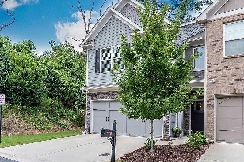 1st image of 2412 Whiteoak Run SE
