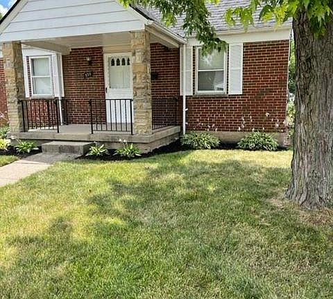 4th image of 330 W Stewart St