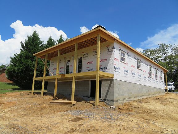 4th image of 242 Forestview Dr