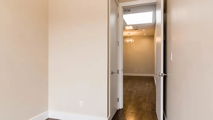 Rented by Nooklyn NYC LLC | media 7