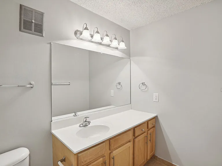 The 1201 Apartments — Photo 60
