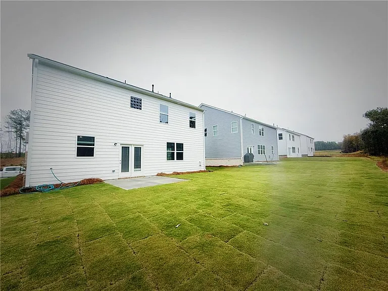 325 Belmont Dr — Photo 20