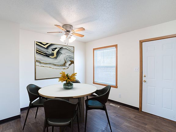 West Fargo, ND Sheyenne Terrace Townhomes | 42C | Dining